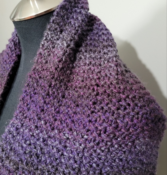 Large purple knit scarf purple gradient scarf - Picture 3 of 7